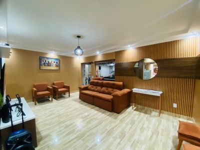 Foto 2 - Imóvel para venda no bairro Recanto das Emas - 403 VENDO CASA COM 3 SUÍTES NO RECANTO DAS EMAS 
