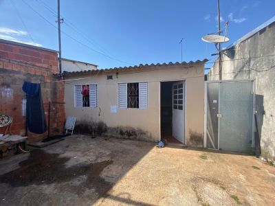 Imóvel para venda -  QR 319 Casa Simples a Venda em Samambaia Sul  no bairro Samambaia Sul (Samambaia), Brasília - DF
