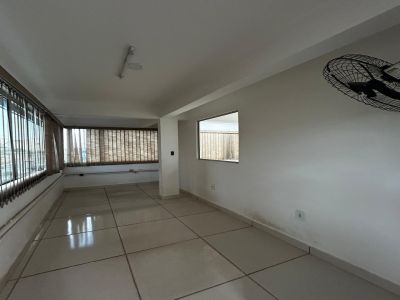 Imóvel para locacao - ALUGA-SE ESPAÇO DE 103 M² NA 403 DO RECANTO DAS EMAS  no bairro Recanto das Emas, Brasília - DF